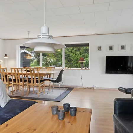 Feriehus Charming In Marielyst *