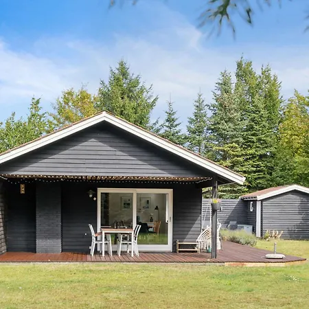 Charming In Marielyst Feriehus