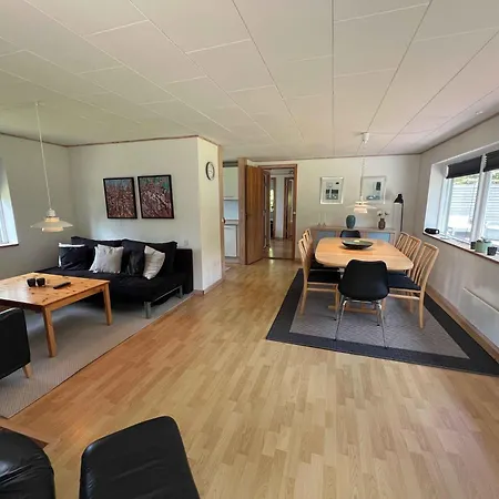 Newly Renovated Holiday Home With Outdoor Spa *