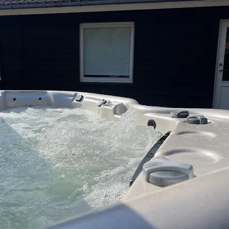 Hot Tub Retreat Near Marielyst *